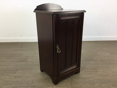 Lot 297 - VICTORIAN MAHOGANY POT CUPBOARD