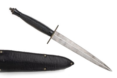 Lot 119 - FAIRBAIRN-SYKES TYPE COMMANDO FIGHTING KNIFE