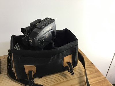 Lot 379 - JVC 10X CAMCORDER