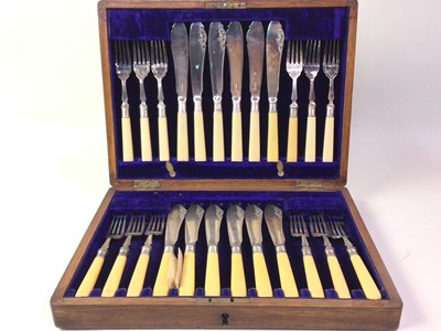 Lot 319 - COLLECTION OF SILVER PLATED CUTLERY