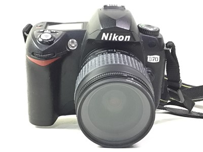 Lot 470 - NIKON D70 SLR CAMERA