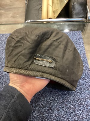 Lot 128 - BRITISH AIRBORNE-TYPE MAROON BERET