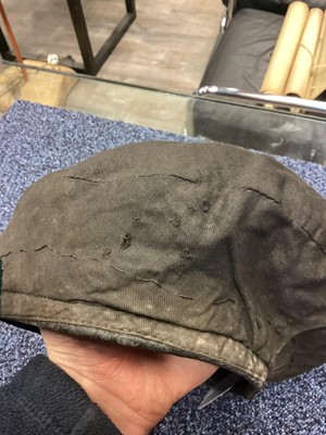 Lot 128 - BRITISH AIRBORNE-TYPE MAROON BERET