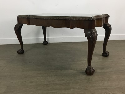 Lot 422 - MAHOGANY GLASS TOPPED COFFEE TABLE