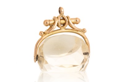 Lot 585 - CITRINE SWIVEL FOB