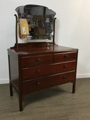 Lot 188 - EDWARDIAN MAHOGANY DRESSING CHEST