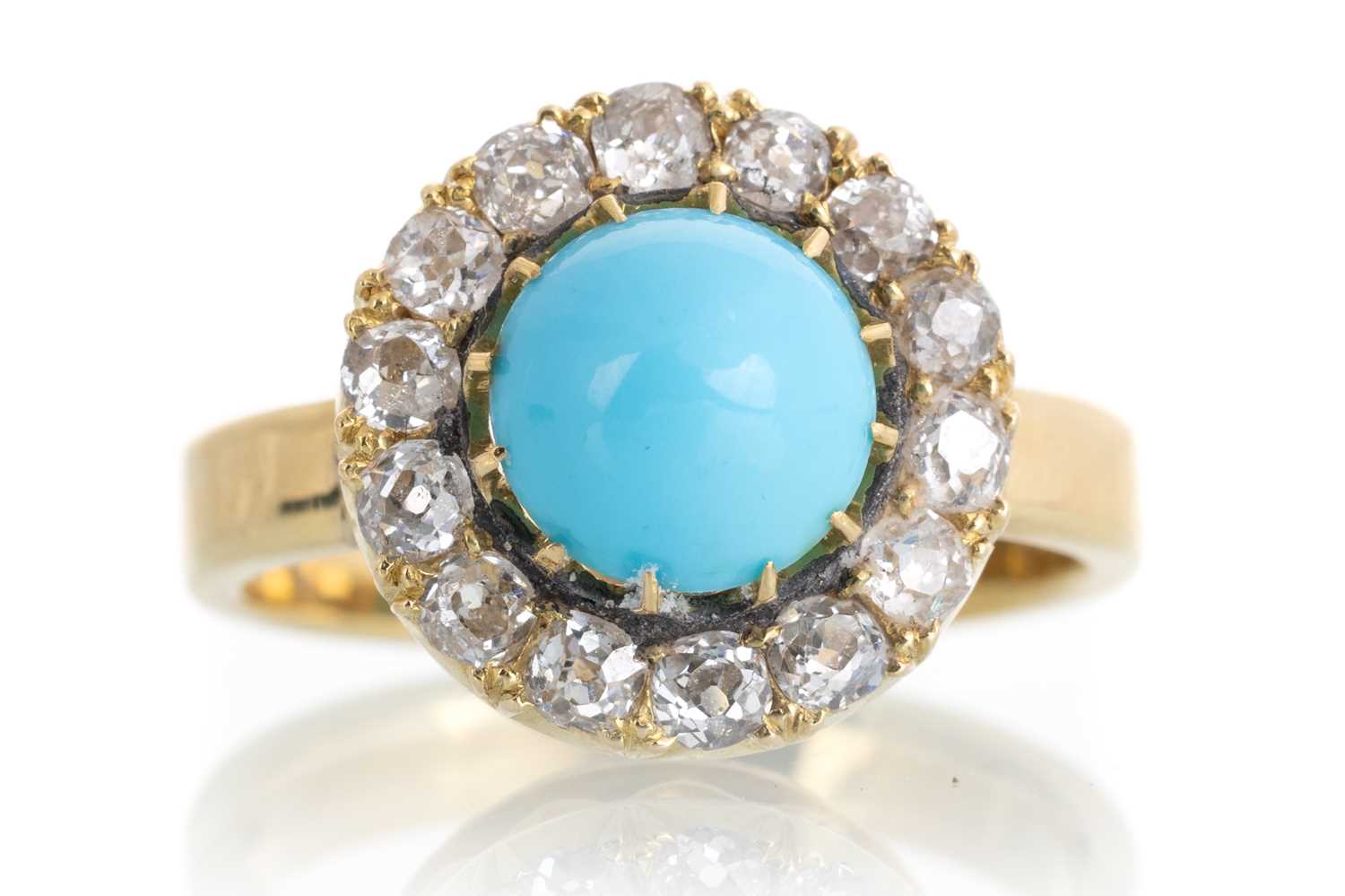 Lot 600 - TURQUOISE AND DIAMOND TARGET RING