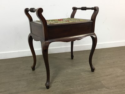 Lot 387 - EDWARDIAN MAHOGANY PIANO STOOL