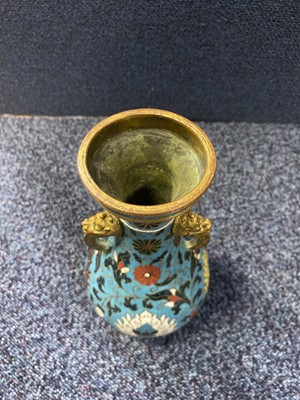 Lot 1387 - CHINESE CLOISONNE MING STYLE TWIN HANDLED VASE