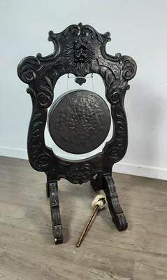 Lot 533 - VICTORIAN DINNER GONG