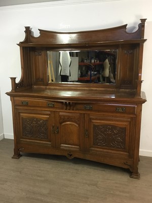 Lot LATE VICTORIAN OAK MIRROR BACK SIDEBOARD