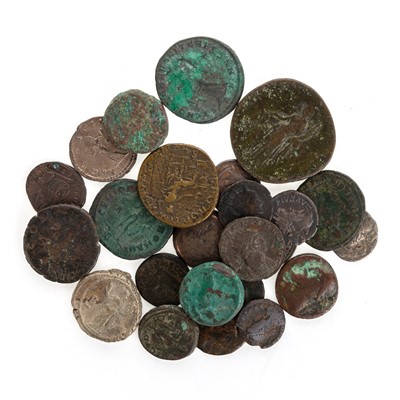 Lot 70 - COLLECTION OF ANCIENT ROMAN COINS