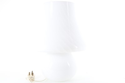 Lot 577 - ATTRIBUTED TO VENINI, OPAQUE GLASS MUSHROOM TABLE LAMP.