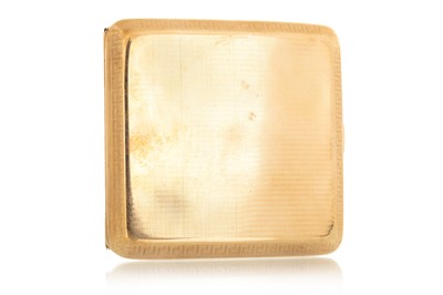 Lot 487 - GOLD CIGARETTE CASE