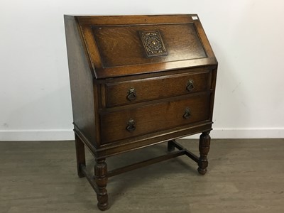 Lot 634 - OAK WRITING BUREAU