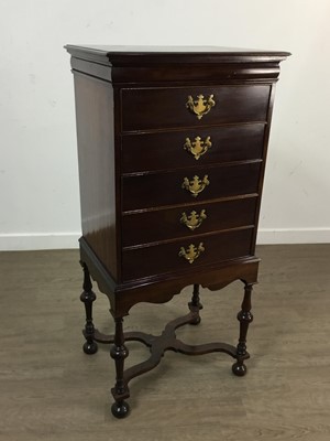 Lot 636 - MAHOGANY MUSIC CABINET