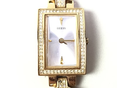 Lot 624 - COLLECTION OF FASHION WATCHES