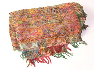 Lot 627 - PAISLEY PATTERN SHAWL