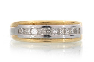 Lot 627 - DIAMOND HALF ETERNITY RING