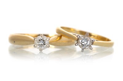 Lot 650 - TWO DIAMOND SOLITAIRE RINGS