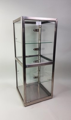 Lot 728 - COUNTER DISPLAY CABINET