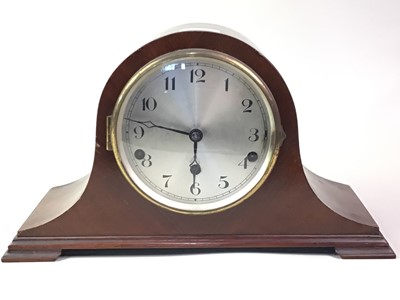 Lot 62 - EDWARDIAN MAHOGANY MANTEL CLOCK