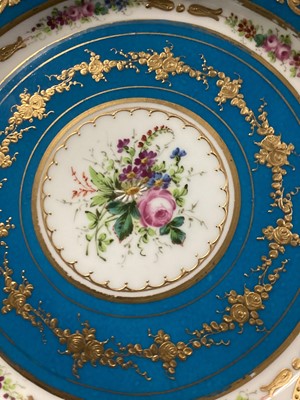 Lot 1294 - IN THE MANNER OF SEVRES, CABINET PLATE