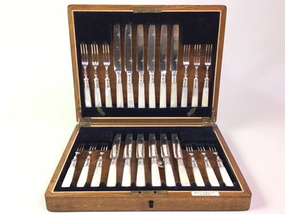 Lot 44 - SET OF DESSERT KNIVES AND FORKS