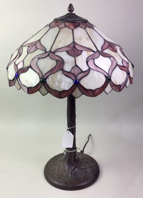 Lot 586 - TIFFANY STYLE TABLE LAMP