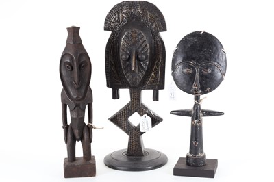 Lot 224 - GHANA, AUKUBA ASHANTE FIGURE ON STAND