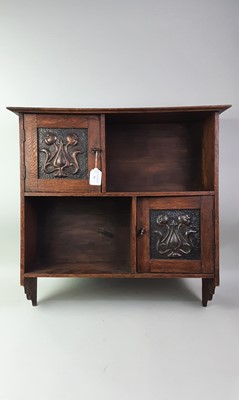 Lot 94 - ARTS & CRAFTS OAK WALL MOUNTING CABINET