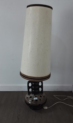 Lot 214 - MID CENTURY LAVA LAMP