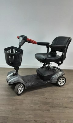 Lot 221 - MOBILITY SCOOTER