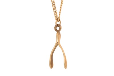 Lot 664 - WISHBONE PENDANT ON CHAIN