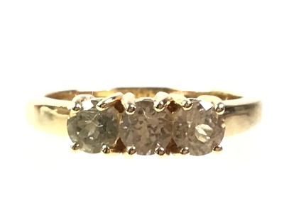 Lot 351 - GEMSET THREE STONE RING