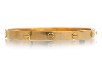 Lot MIDDLE EASTERN GOLD BANGLE