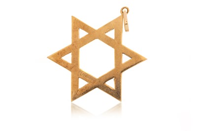 Lot 734 - STAR OF DAVID PENDANT