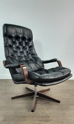 Lot 608 - SCANDINAVIAN BLACK LEATHER AND PLYWOOD SWIVEL EASY CHAIR