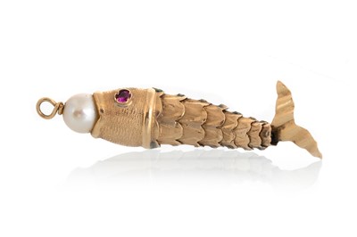 Lot 752 - ARTICULATED FISH PENDANT