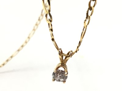 Lot 462 - DIAMOND PENDANT ON CHAIN