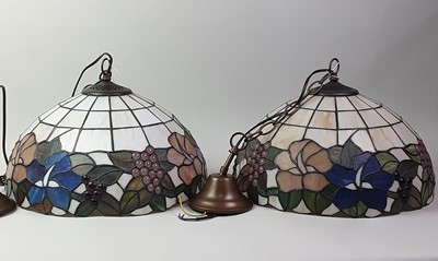 Lot 170 - PAIR OF TIFFANY STYLE CEILING LIGHT FITTINGS