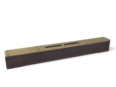 Lot 562 - DAVIS OF DERBY, VINTAGE BRASS BOUND SPIRIT LEVEL