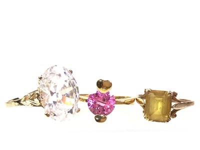 Lot 516 - THREE GEM SET DRESS RINGS