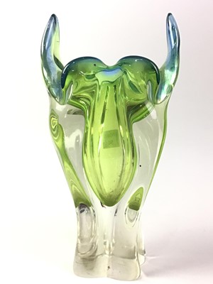 Lot 542 - CZECHOSLOVAKIAN ART GLASS VASE