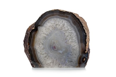 Lot 1806 - BANDED AGATE GEODE SPECIMEN