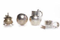 Lot 4 - LOT OF SMALL SILVER ITEMS comprising a...