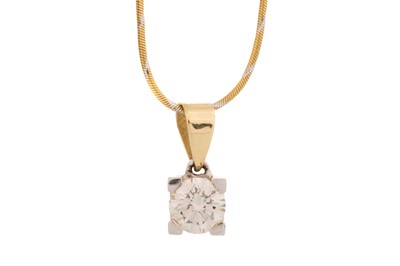 Lot 763 - DIAMOND SOLITAIRE PENDANT