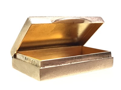 Lot 193 - GOLD VINAIGRETTE STYLE MINIATURE BOX