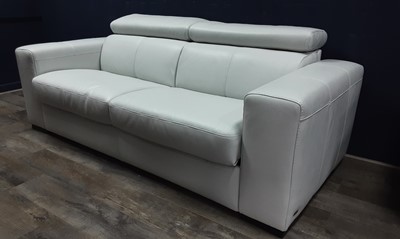 Lot 571 - NATUZZI EDITIONS LEATHER SOFA BED