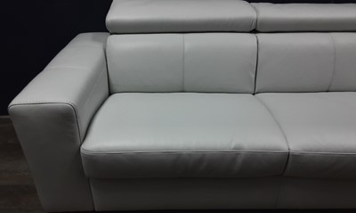 Lot 571 - NATUZZI EDITIONS LEATHER SOFA BED